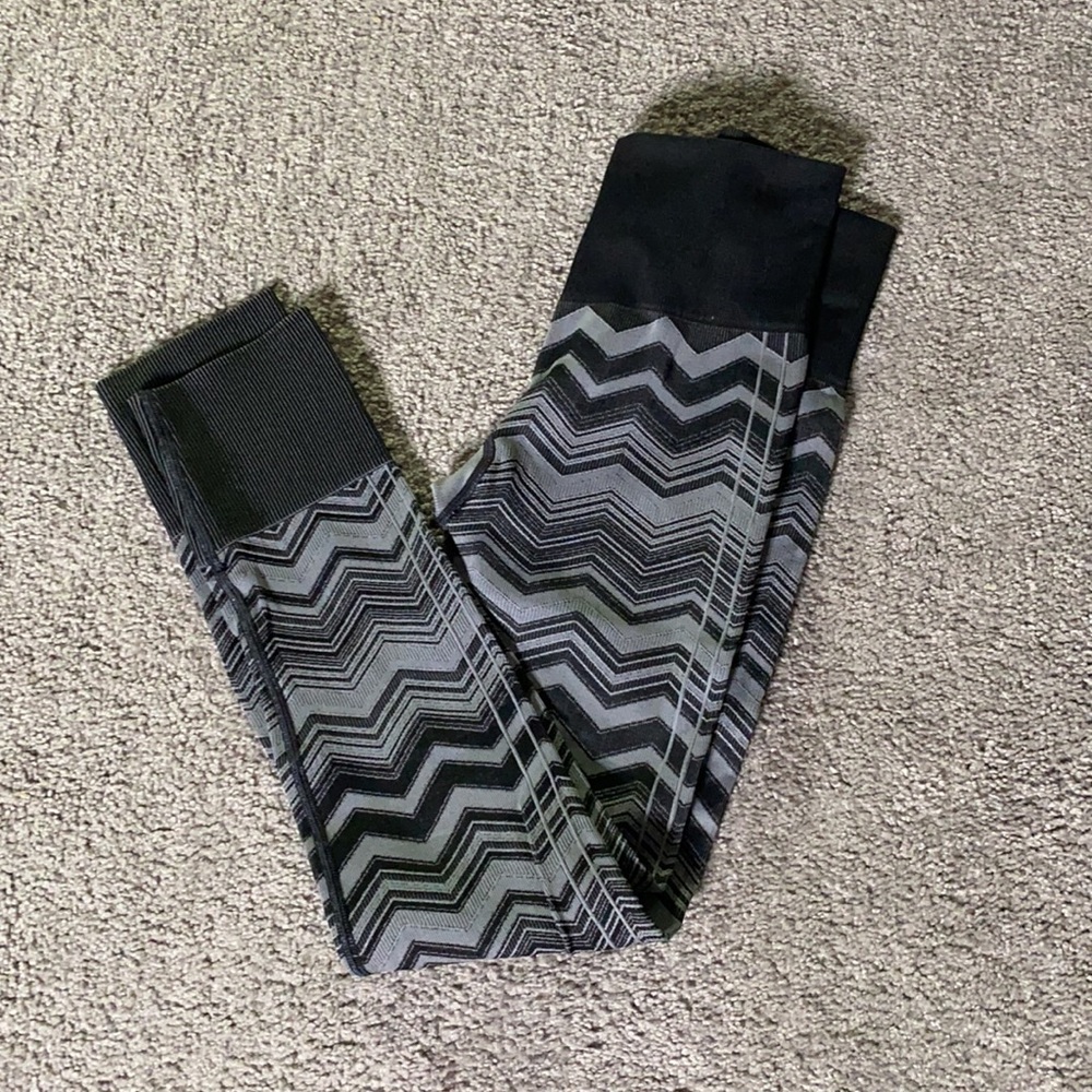 Lululemon Chevron Pant Leggings